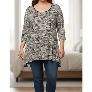 Investments Black & Beige Animal Print Tunic Top 1X